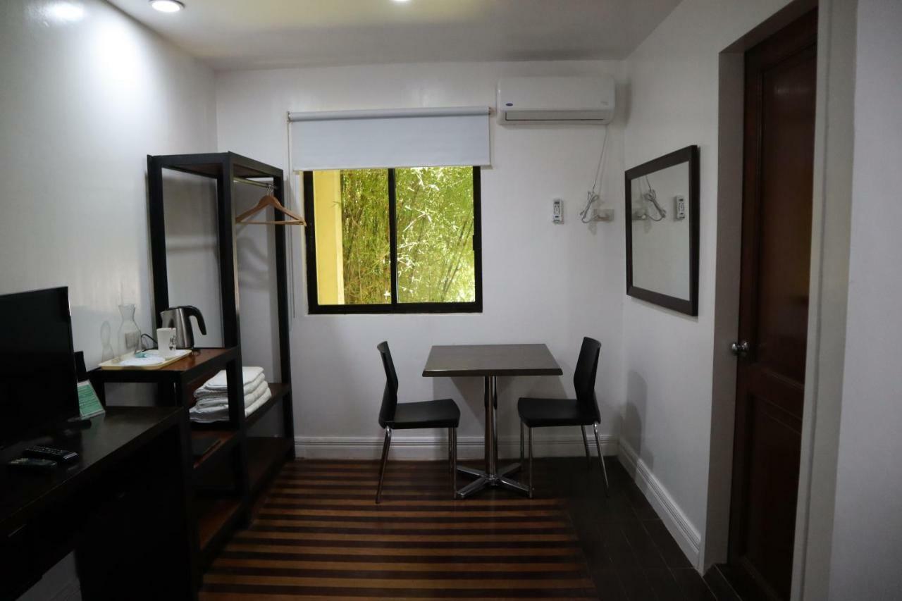 Domicilio Lorenzo Davao City Esterno foto