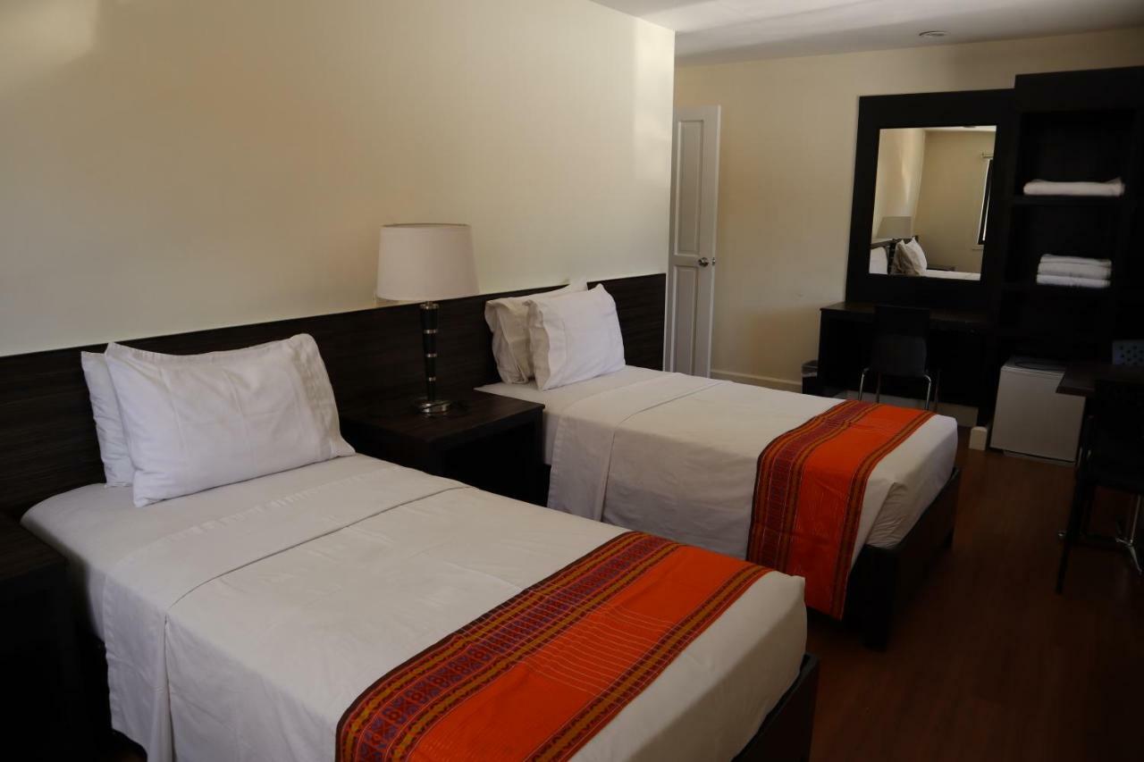 Domicilio Lorenzo Davao City Esterno foto