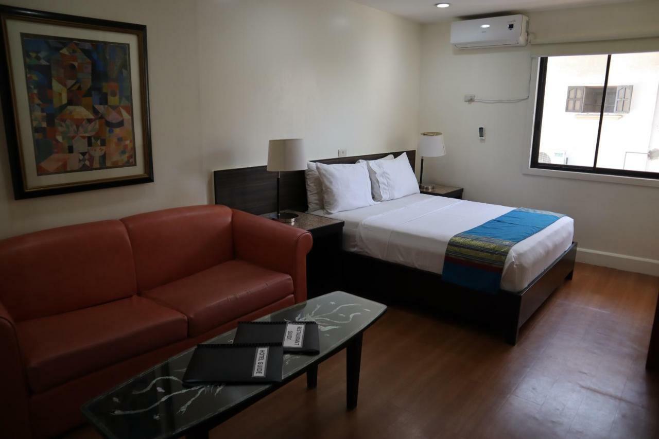 Domicilio Lorenzo Davao City Esterno foto