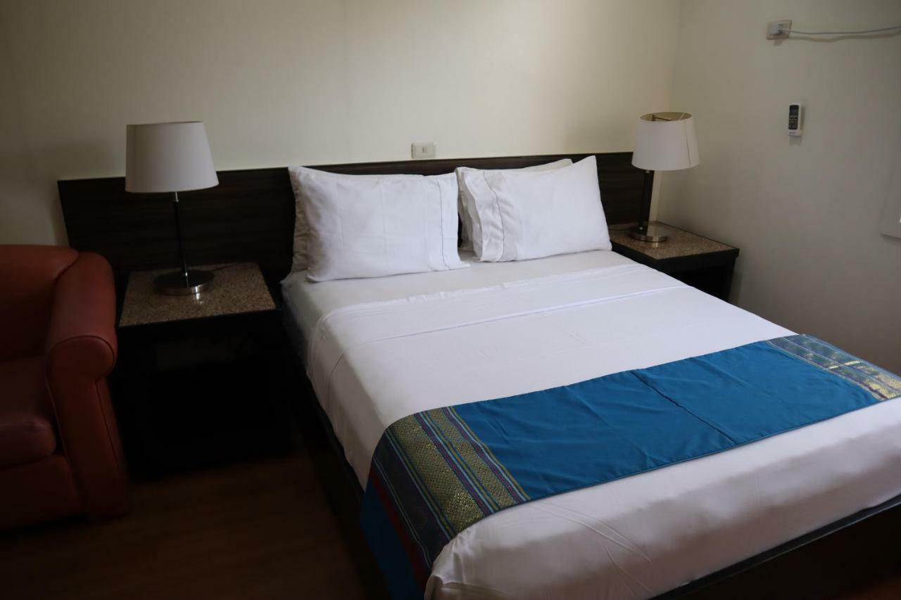 Domicilio Lorenzo Davao City Esterno foto
