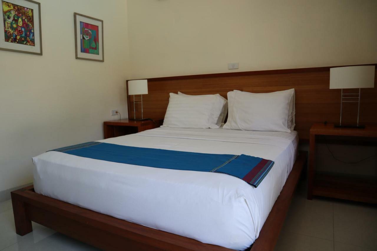 Domicilio Lorenzo Davao City Esterno foto